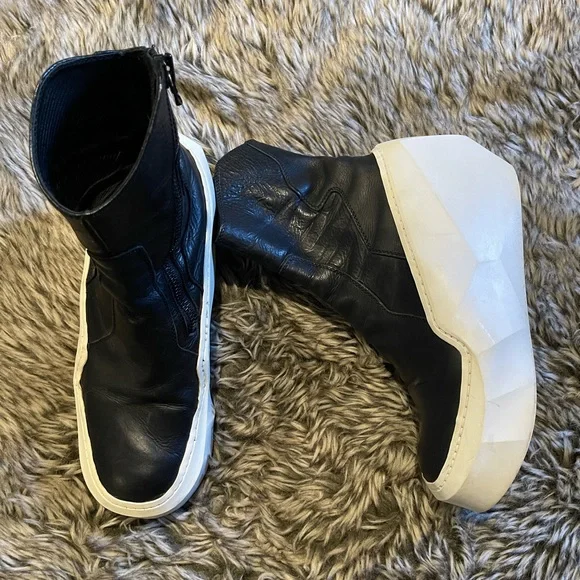 Julius | Shoes | Extremely Hard To Find Julius 7 Sculpted 